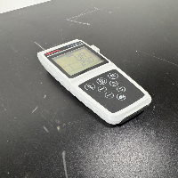 Thermo Scientific Eutech Handheld Meter Kit image 2